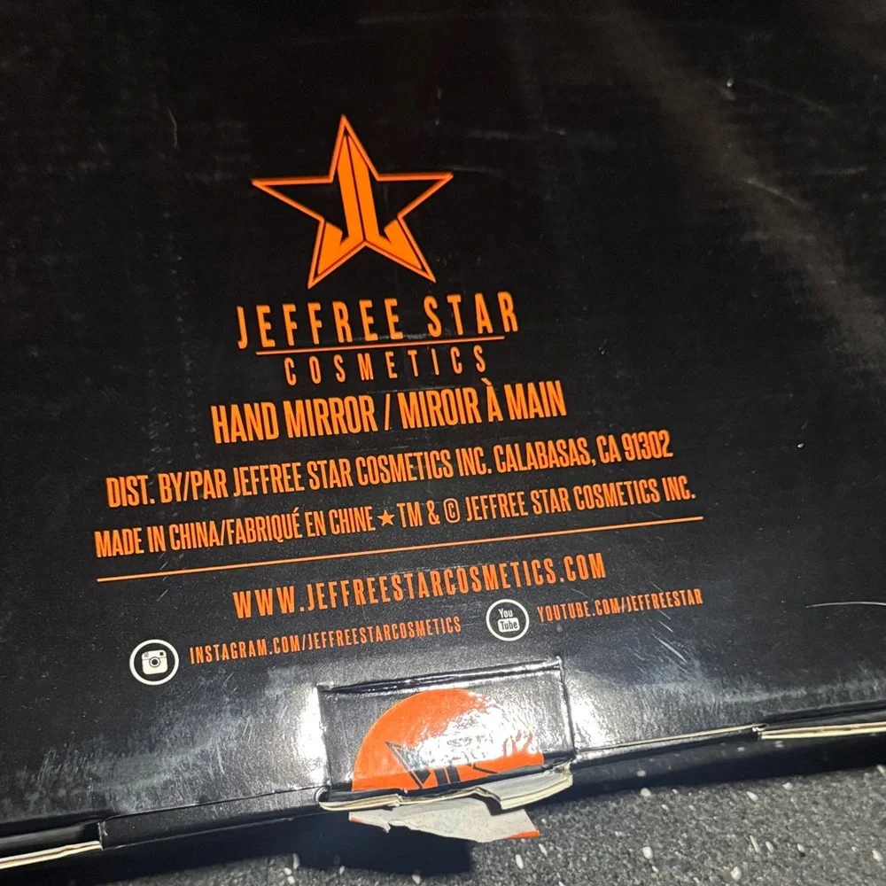 Jeffree Star Bold Orange Star Design
